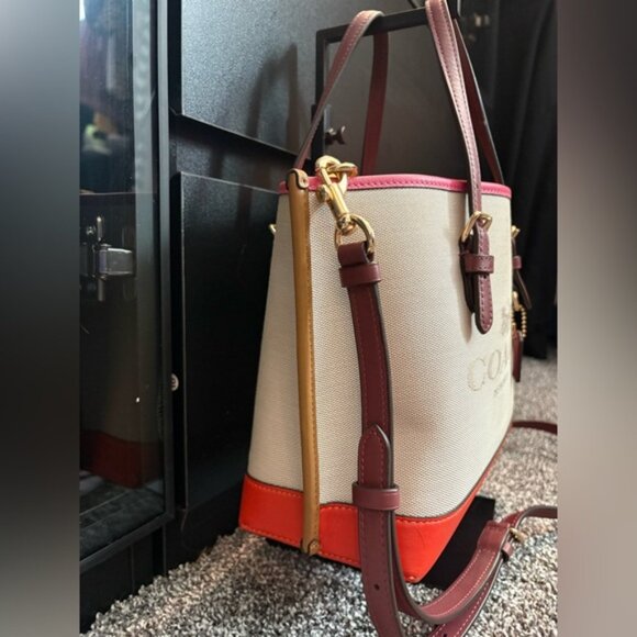 COACH MOLLIE 26 TOTE IN COLORBLOCK - Picture 7 of 13